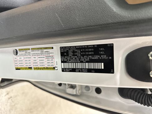 Used 2024 Lexus RX 350 Premium w/ Convenience Package AWD/4WD image 35