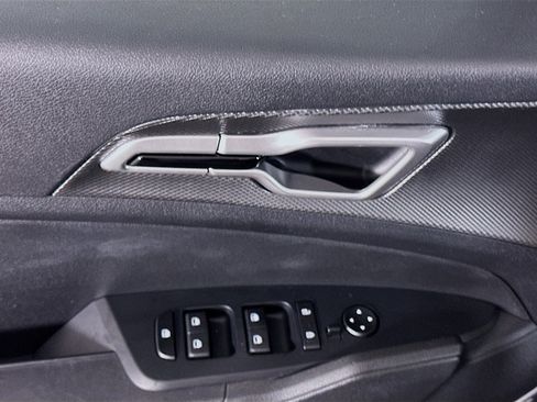 Used 2024 Kia Sportage LX image 15