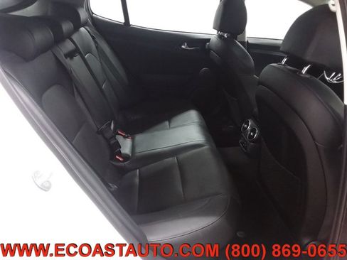 Used 2018 Kia Stinger Premium image 14