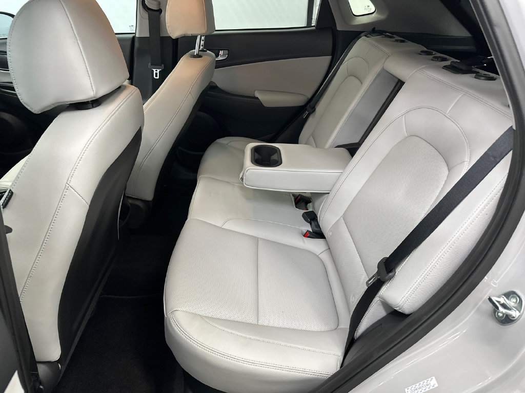 Used 2023 Hyundai Kona Limited FWD image 21