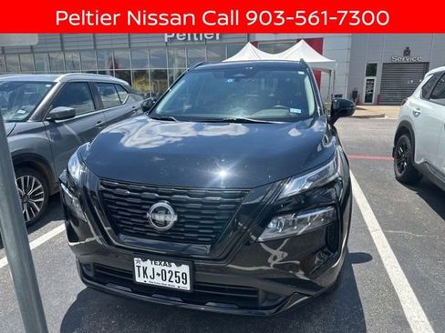 Certified 2023 Nissan Rogue SV w/ SV Premium B Package FWD image 5