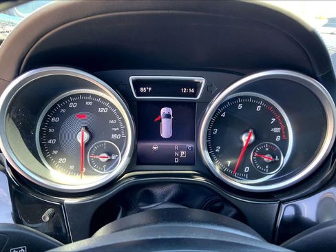 Used 2018 Mercedes-Benz GLS 550 4MATIC image 25