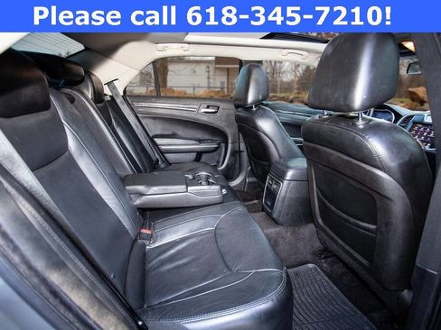 Used 2018 Chrysler 300 Touring L image 23