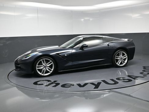 Used 2014 Chevrolet Corvette Stingray Coupe RWD image 6