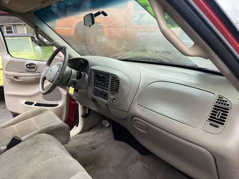 Used 2001 Ford F150 XL RWD image 25