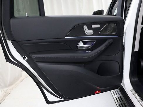 Certified 2026 Mercedes-Benz GLS 450 4MATIC image 33