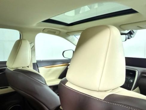 Used 2017 Lexus RX 350 FWD w/ Premium Package image 31
