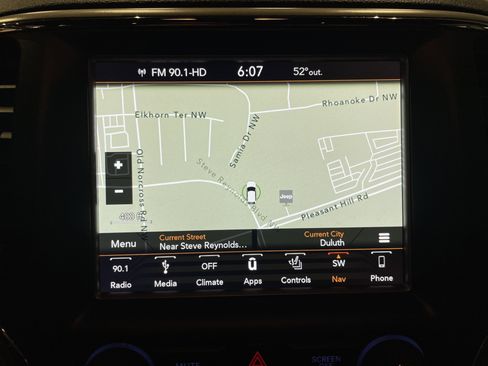 Used 2018 Jeep Grand Cherokee Laredo image 27