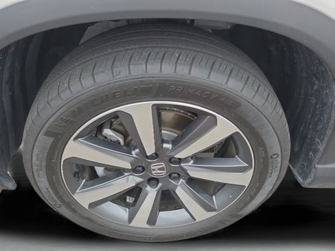 Certified 2025 Honda Pilot Touring image 34