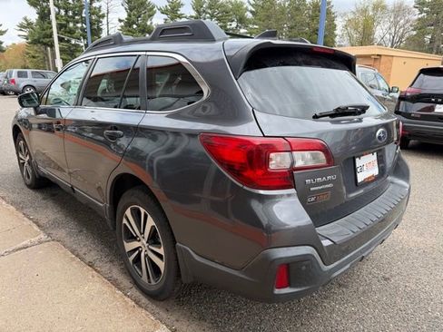Used 2019 Subaru Outback 2.5i Limited AWD/4WD image 5
