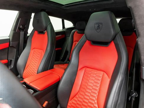 Used 2022 Lamborghini Urus image 64