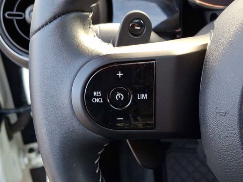 Used 2022 MINI Cooper S image 22