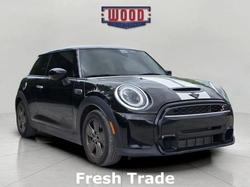 Used 2022 MINI Cooper S image 1