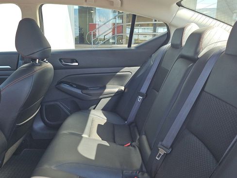 Used 2024 Nissan Altima 2.5 SR image 12