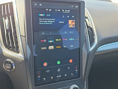Used 2024 Ford Edge Titanium AWD/4WD image 3