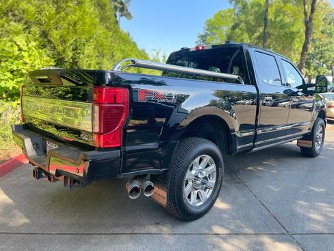 Used 2022 Ford F250 Platinum w/ FX4 Off-Road Package AWD/4WD image 4
