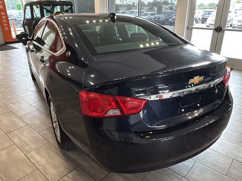 Used 2019 Chevrolet Impala LT FWD image 15