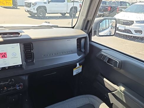 New 2025 Ford Bronco 4-Door AWD/4WD image 16