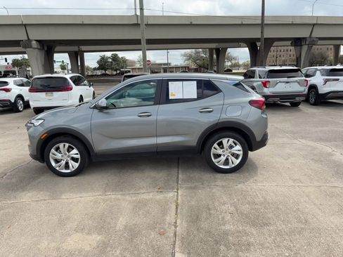 Used 2025 Buick Encore GX Preferred image 10