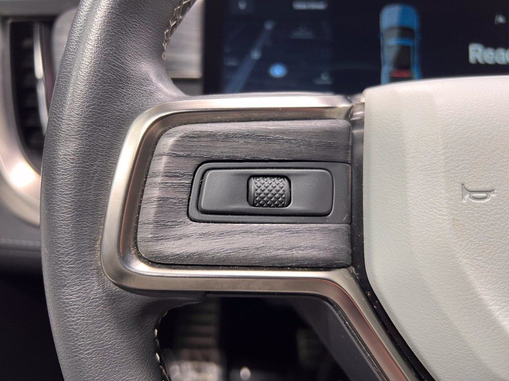 Used 2022 Rivian R1T Adventure AWD/4WD image 18