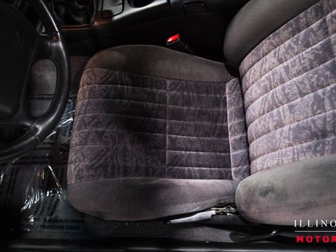 Used 2000 Chevrolet Camaro Z28 w/ SS Performance/Appearance Pkg RWD image 19