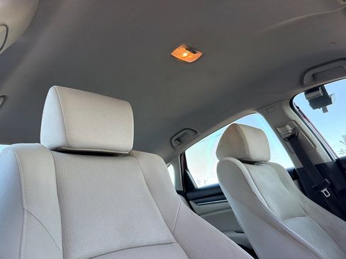 Used 2018 Honda Accord LX image 15