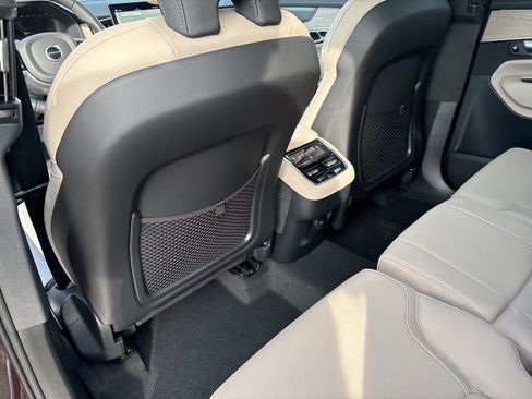 New 2026 Volvo XC90 B6 Plus w/ Protection Package Premier AWD/4WD image 36