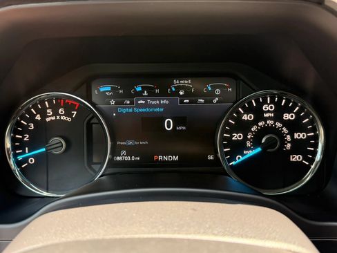 Used 2018 Ford F150 Lariat w/ Equipment Group 502A Luxury AWD/4WD image 25