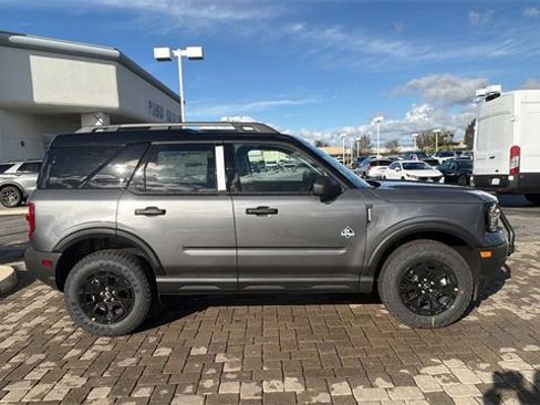 New 2025 Ford Bronco Sport Outer Banks w/ Sasquatch Outer Banks Package image 2