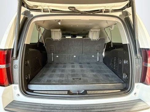 Used 2016 Chevrolet Suburban LT AWD/4WD image 28