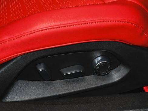 Used 2022 Chevrolet Corvette Stingray Preferred Cpe w/ Z51 Performance Package RWD image 54