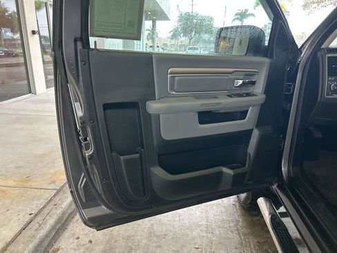 Used 2014 RAM 1500 Express image 27