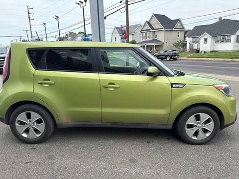 Used 2016 Kia Soul w/ Convenience Package FWD image 5