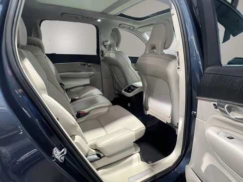 Used 2020 Volvo XC90 T5 Momentum AWD/4WD image 22