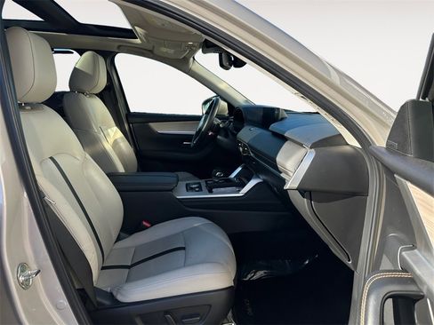 Used 2024 MAZDA CX-90 3.3 Turbo w/ Premium Package image 15