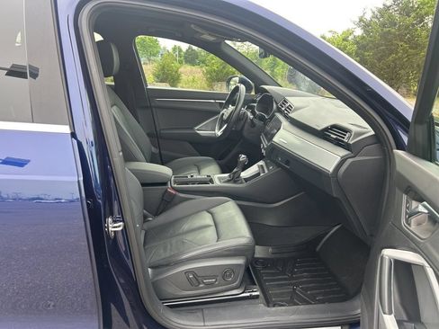 Used 2021 Audi Q3 2.0T Premium w/ Convenience Package AWD/4WD image 24