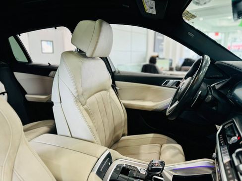 Used 2022 BMW X6 M50i w/ Executive Package image 22