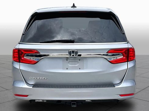 Used 2018 Honda Odyssey EX image 5