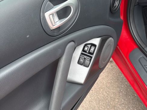 Used 2006 Mitsubishi Eclipse GT FWD image 12