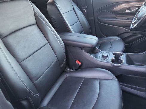 Used 2022 GMC Terrain SLT image 20