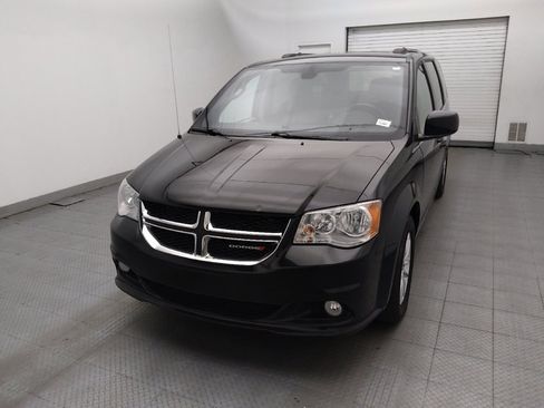 Used 2019 Dodge Grand Caravan SXT FWD image 15