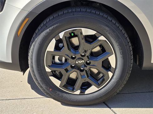 New 2026 Kia Sorento S image 8