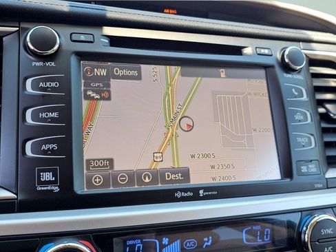 Used 2015 Toyota Highlander Limited AWD/4WD image 9