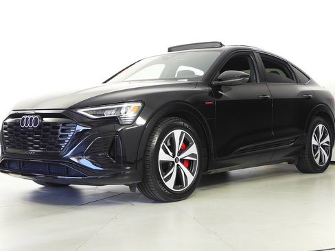 Used 2024 Audi Q8 e-tron Premium AWD/4WD image 2