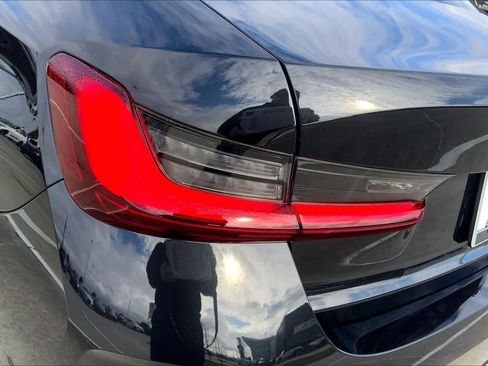 Certified 2025 BMW 330i Sedan image 28