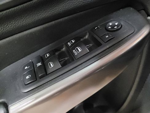 Used 2019 Jeep Cherokee Limited image 27