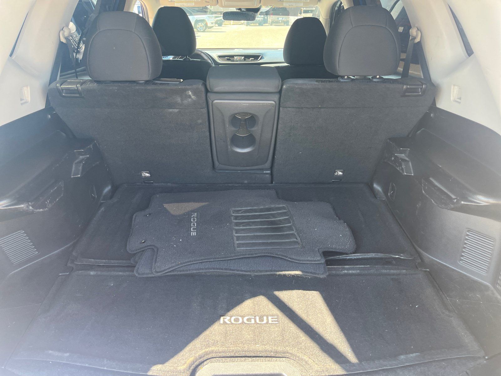 Used 2019 Nissan Rogue SV FWD image 29