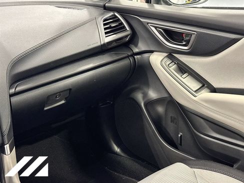 Used 2023 Subaru Forester AWD/4WD image 23