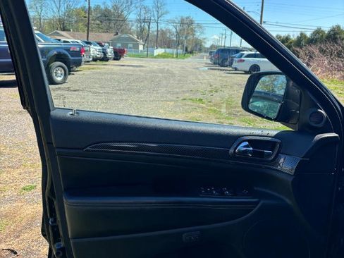 Used 2014 Jeep Grand Cherokee Limited image 20