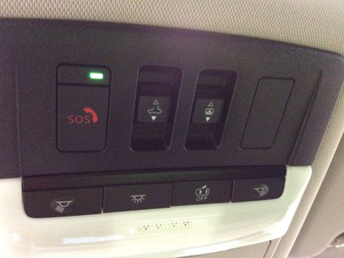 Used 2023 Nissan Rogue SL w/ SL Premium Package image 20